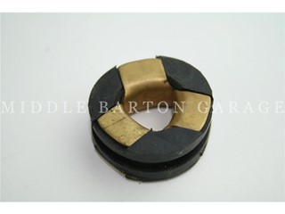 GEAR LINKAGE SUPPORT BUSH 500/600